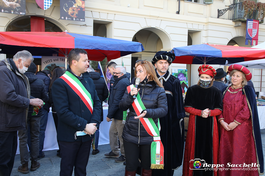 VBS_5860 - 10.ma Fiera Nazionale del Tartufo e Fiera dei Santi.jpg